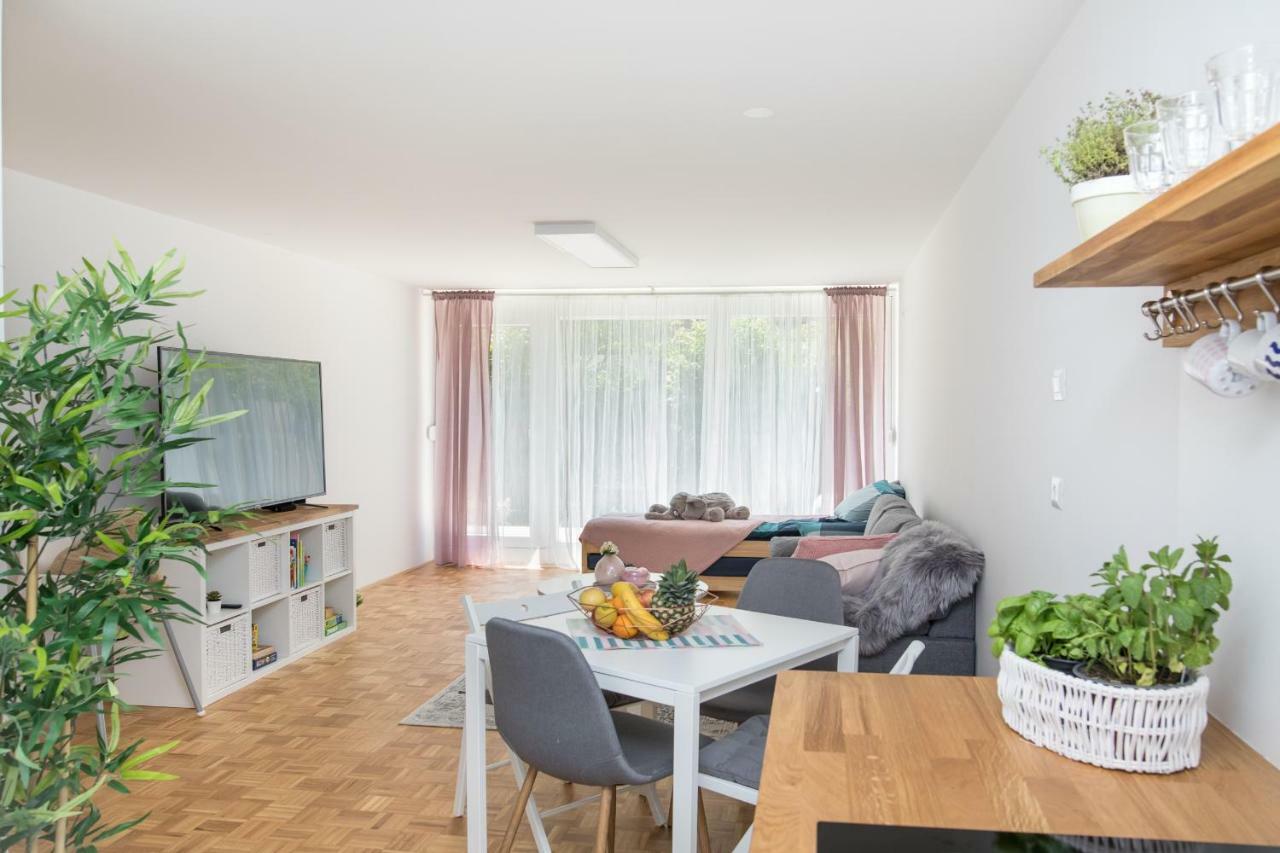 Family Apartment With Garden Ljubljana Exterior foto